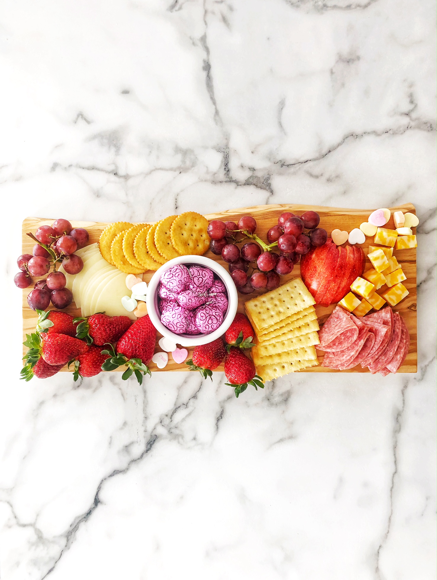 Let’s Make A Special Valentine’s Day Charcuterie Board!