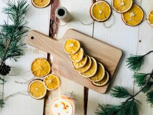 DIY dried orange slices for christmas decorations
